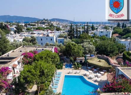 Отель Moonshine Hotel & Suites