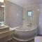 Отель Moonshine Hotel & Suites
