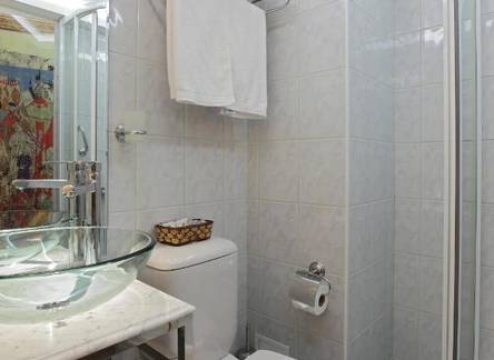 Отель Hotel Niles Istanbul