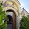 Отель Kismet Cave House