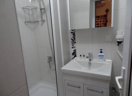 Отель Tulip Guesthouse