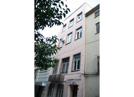 Отель Finch Apartments