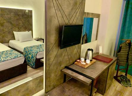 Отель Hostapark Hotel 