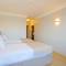 Отель Grand Ant Hotel