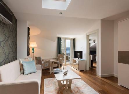 Отель Turkuaz Suites Bosphorus