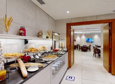 Отель Ayass Hotel