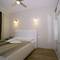 Отель Captain Hotel 