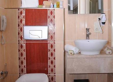 Отель Raymond Hotel