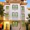 Отель Azade Suites