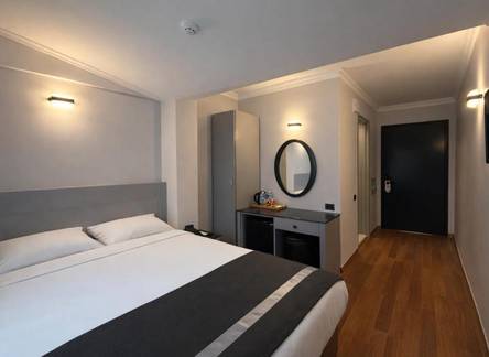 Отель Peak Star Otel