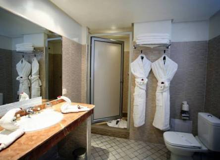 Отель Hotel Almas