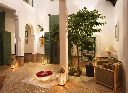Отель Riad Swaka
