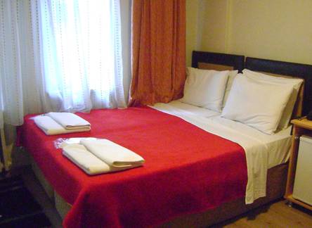 Отель Hotel Ay