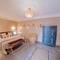 Отель Monriad