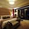 Отель Wyndham Grand Plaza Royale Oriental Shanghai
