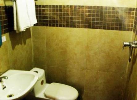 Отель Yangtze River International Youth Hostel 