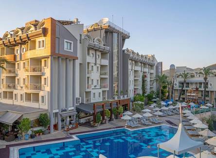 Отель Grand Cettia