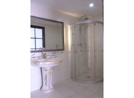 Отель Gold Lampstand Garden Holiday Hotel 