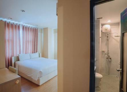 Отель Vinh Trung Plaza Apartment & Hotel 