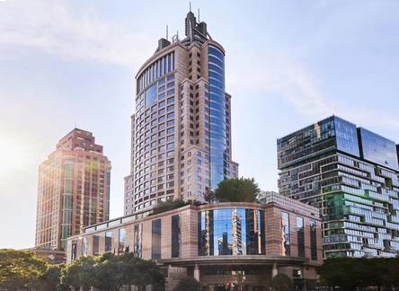 Отель Renaissance Shanghai Pudong