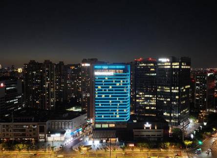 Отель Renaissance Shanghai Putuo Hotel