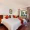 Отель Hoang Ngoc Beach Resort