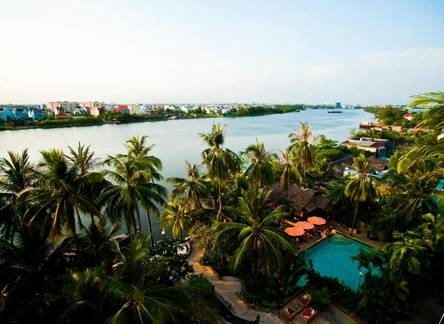 Отель Saigon Domaine Luxury Residences