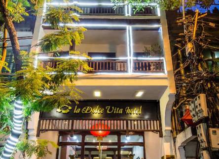 Отель La Dolce Vita Hotel