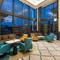 Отель Ramada by Wyndham Shanghai Pudong