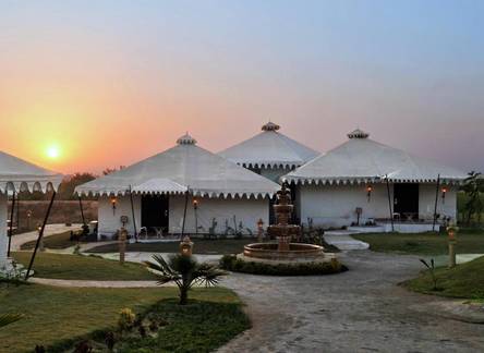 Отель Rajasthali Resort & Spa 