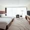 Отель Pullman Shanghai Skyway Hotel