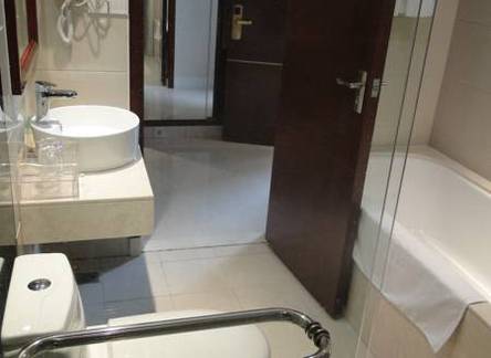 Отель Sentai Zhongyang Hotel 