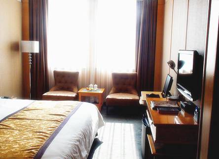 Отель Zhan Qiao Prince Hotel 