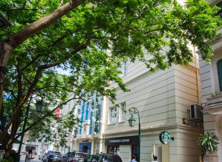 Отель Conifer Boutique Hotel
