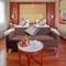 Отель Conifer Boutique Hotel