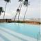 Отель Saffron Beach Hotel 