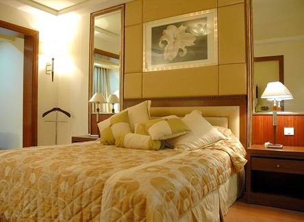 Отель Golden Tulip Jaipur