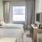 Отель Shijia Boutique Hotel (Beijing Sanlitun Tuanjiehu Subway Station)