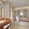 Отель Kerry Hotel Pudong
