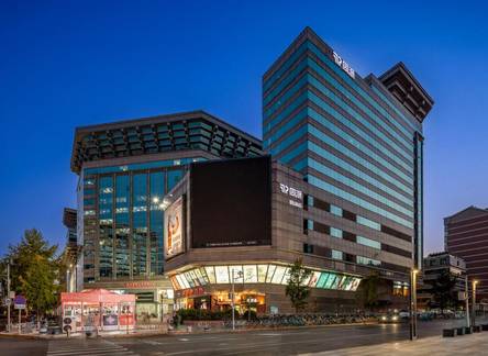 Отель Beijing New World Centre Tongpai Hotel