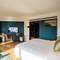 Отель Beijing New World Centre Tongpai Hotel
