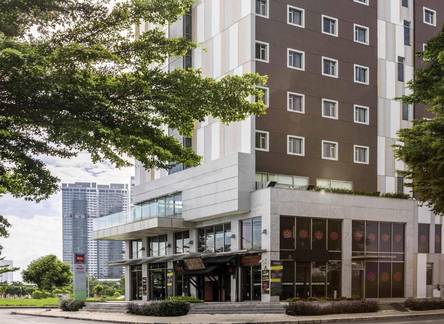 Отель Ibis Saigon South Hotel