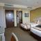 Отель Chalcedony Hotel
