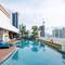 Отель Grand Mercure Bangkok Asoke Residence