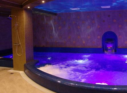 Отель Grand Imperial Hunting Hotel & Spa