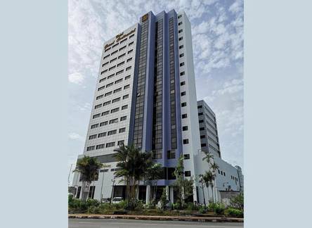 Отель Hotel Grand Continental Kuching