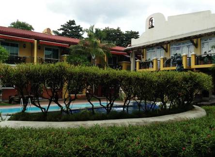 Отель Crown Regency Residences Davao