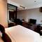 Отель The Duchess Hotel and Residences