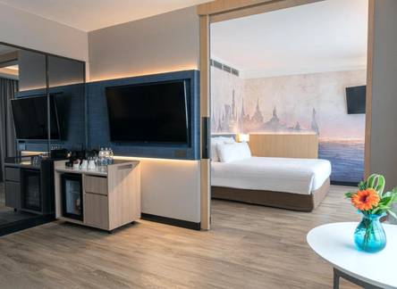 Отель Novotel Bangkok On Siam Square