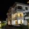 Отель La Fontaine Holiday Apartment 